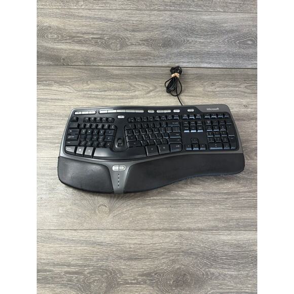 Microsoft Natural Ergonomic 4000 (B2M-00012) Wired Keyboard - Picture 1 of 6